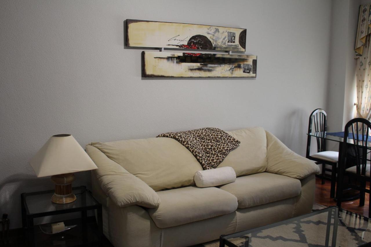 Apartamento Centrico En Monforte De Lemos - No Wifi - Parking Privado Eksteriør billede